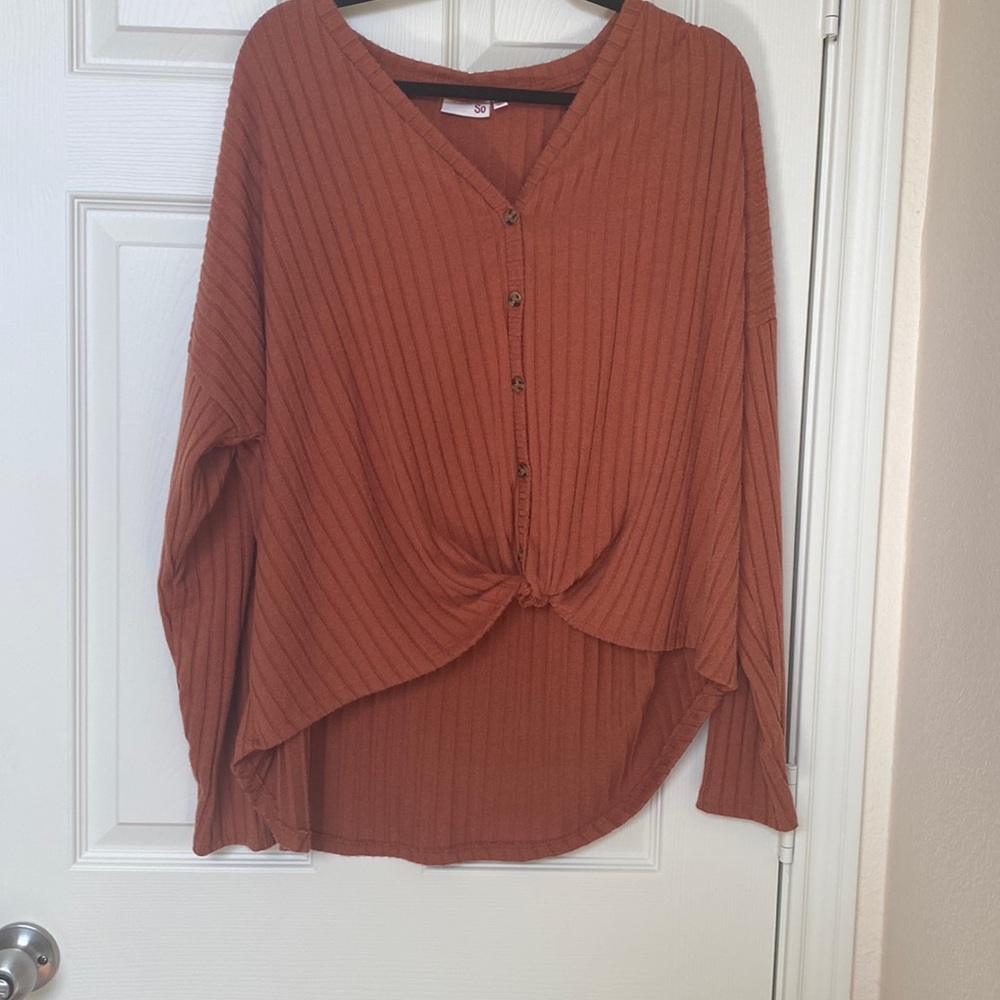 NWOT Button Top (Size XXL)
